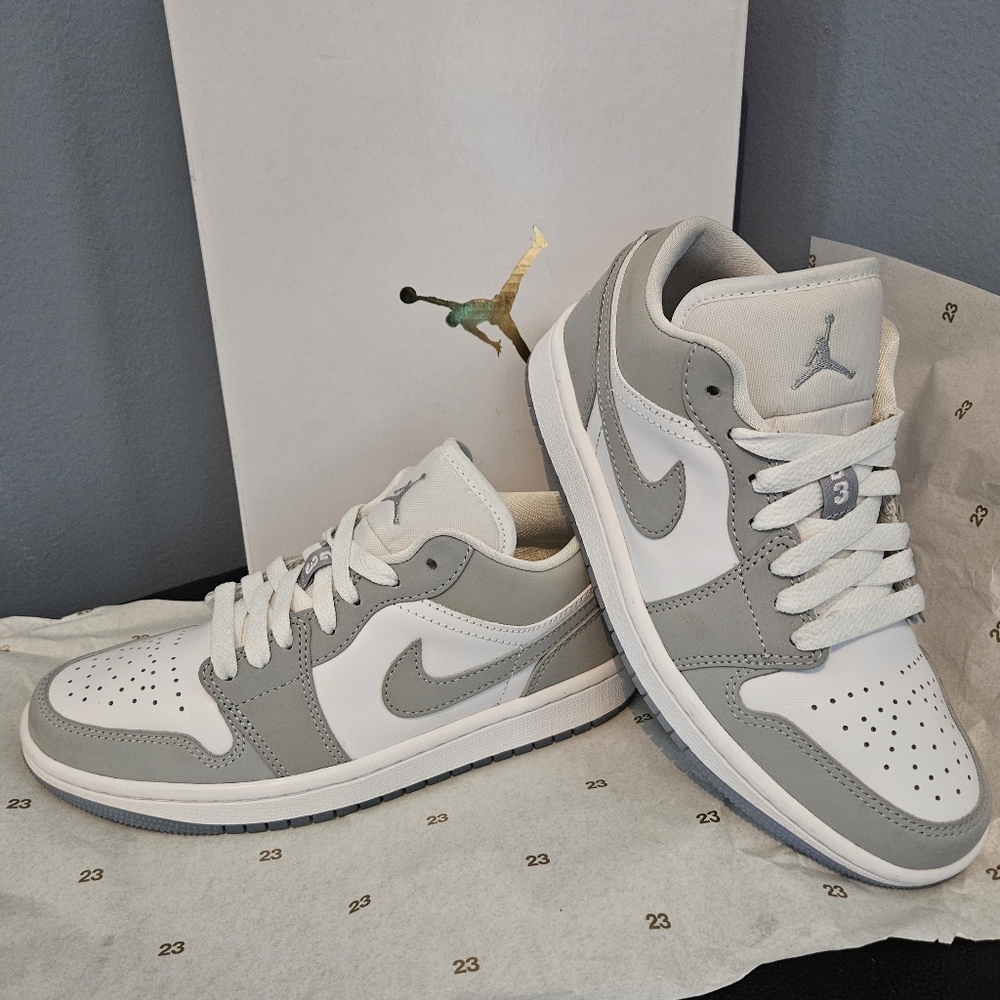 Jordan 1 Low 'White Wolf Grey'
